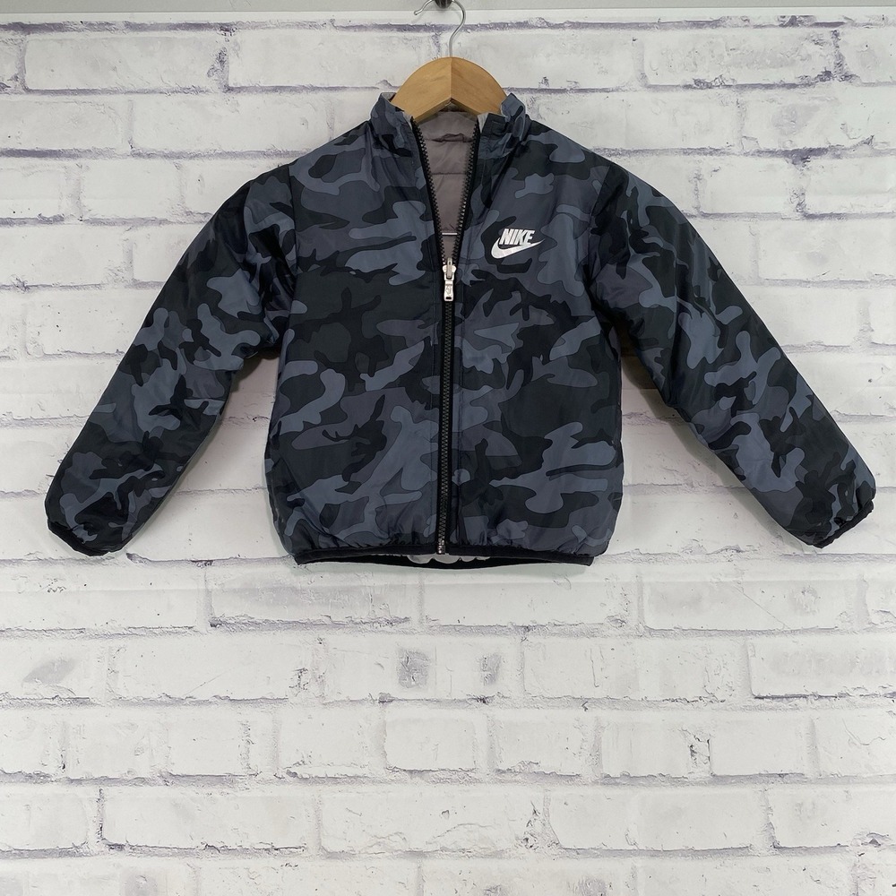 Nike Puffer Jacket Boy's Size 4T Toddler Full Zip Puffer Sweater Reversible Camo